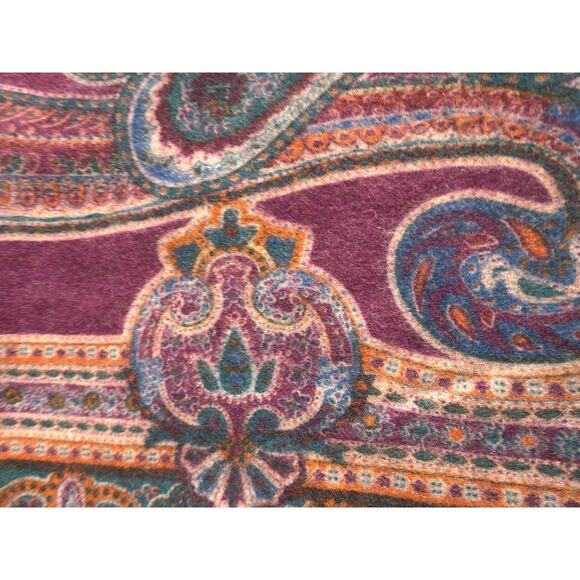 Neiman Marcus Wool Purple Paisley Oversized Reversible Scarf Fringe Women's - Picture 7 of 7